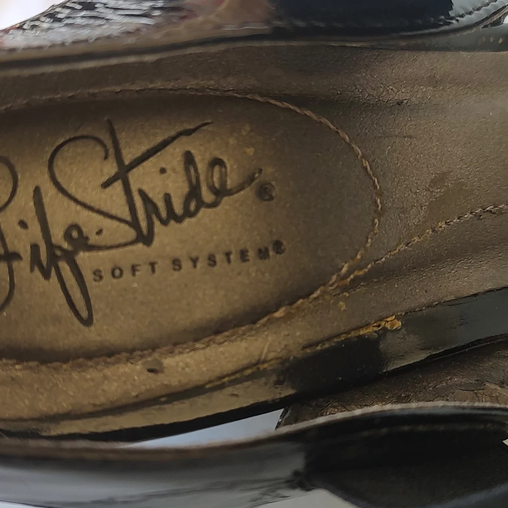 Sandals Style Wedge Life Stride Black and Tan